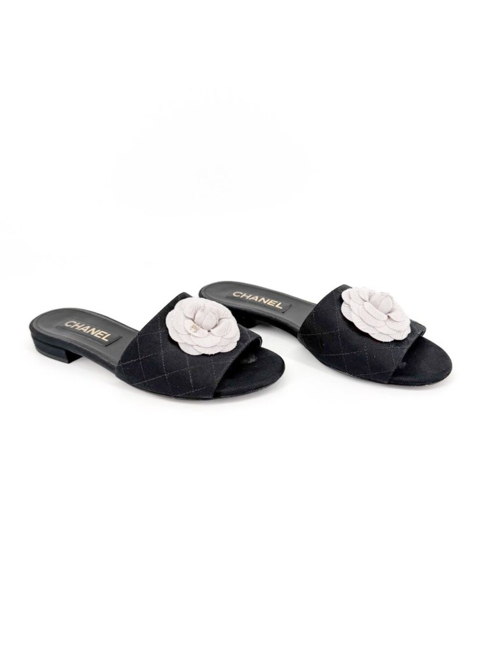 Chanel Black Camellia Quilted Grosgrain Flat Slide Sandals Size 38.5 US 7.5–8